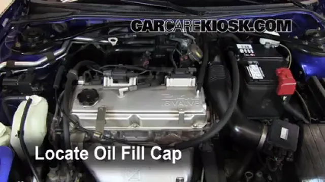 2005 Mitsubishi Eclipse Spyder GS 2.4L 4 Cyl. Huile Ajouter de l'huile